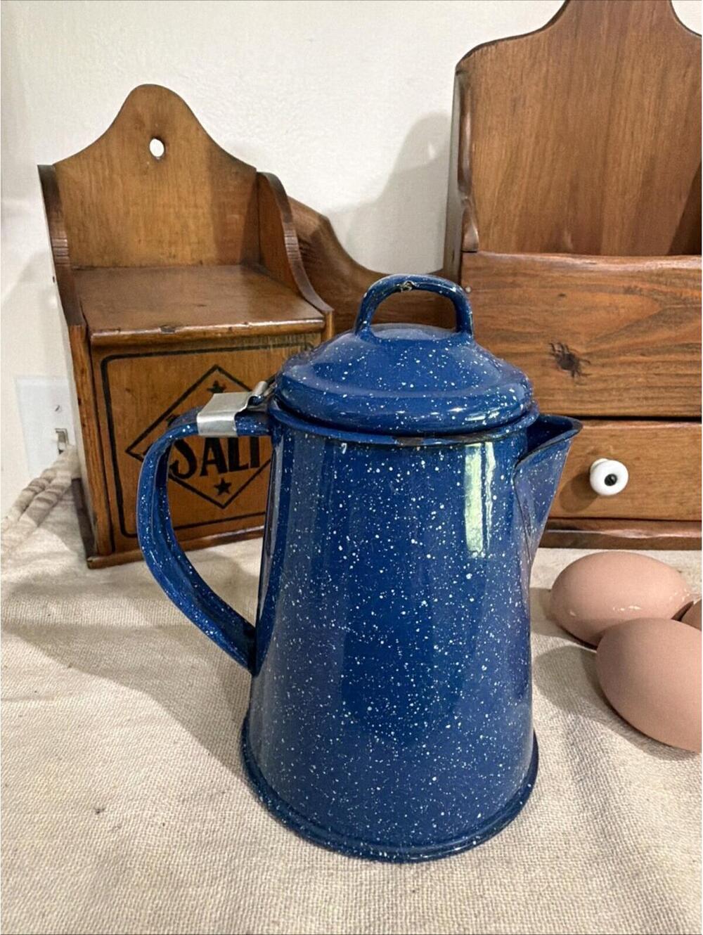 VTG Blue White Speckled Enamelware Coffee Pot Lid Country Farm Camp Hike 2 Cup